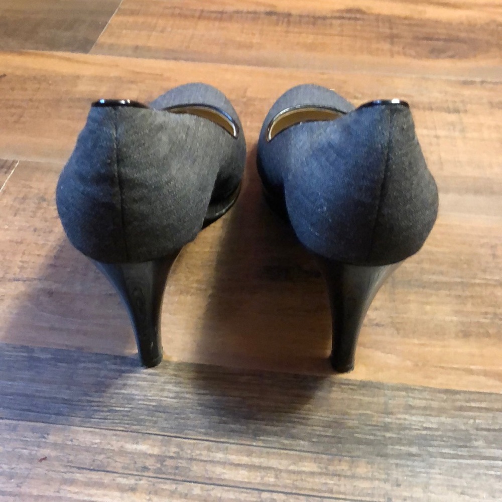 Shoes - Picture 4 of 4